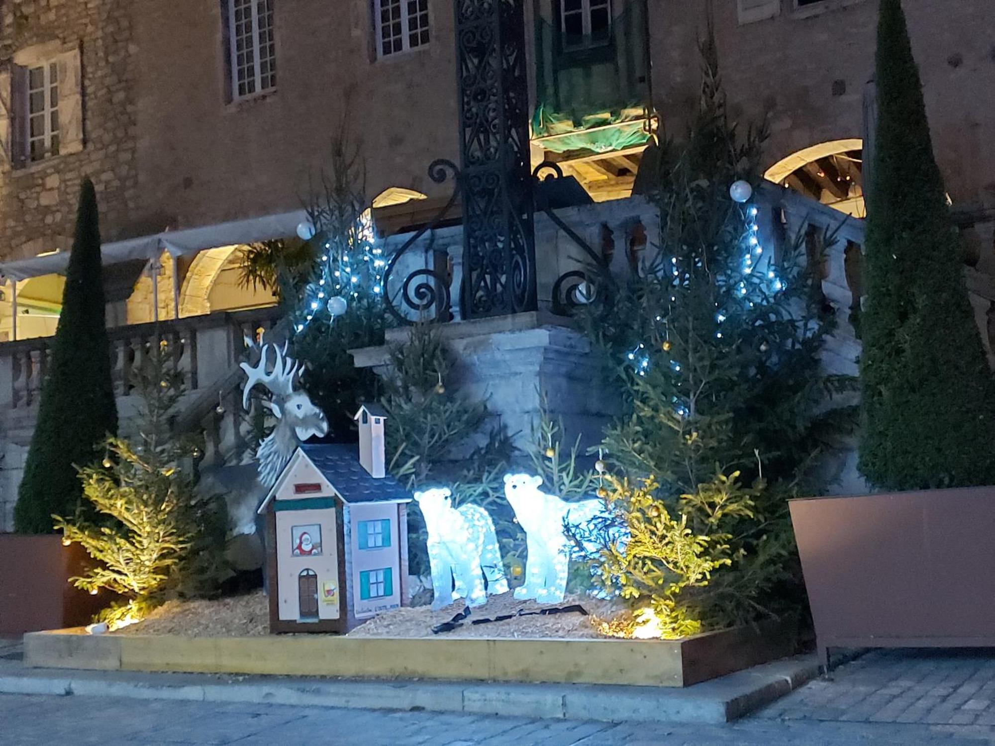 Le Saint-Georges Διαμέρισμα Villefranche-de-Rouergue Εξωτερικό φωτογραφία